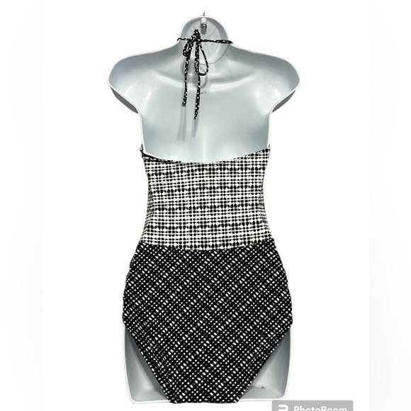 ATHLETA Black And White One Piece Ruched Front Halter Top Bathing Suit Sz XS GUC - Picture 4 of 5